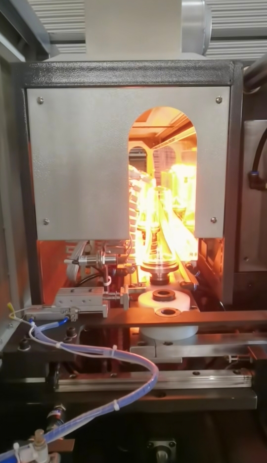 Preform reheating oven system